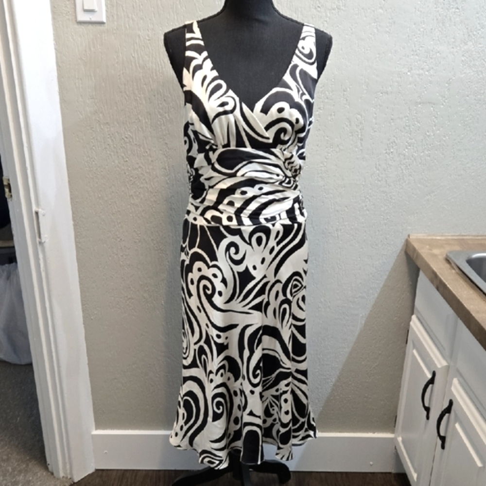 Mica 100% Silk Elegant Black & White Swirl Pattern Sleeveless Dress